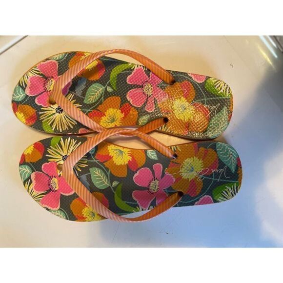 Vera Bradley Flip Flops - Picture 1 of 5